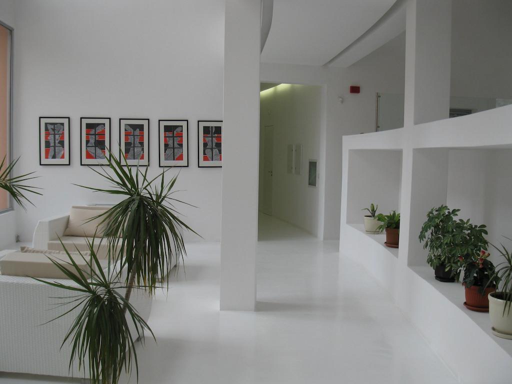 Family Hotel The Body Batak ภายนอก รูปภาพ